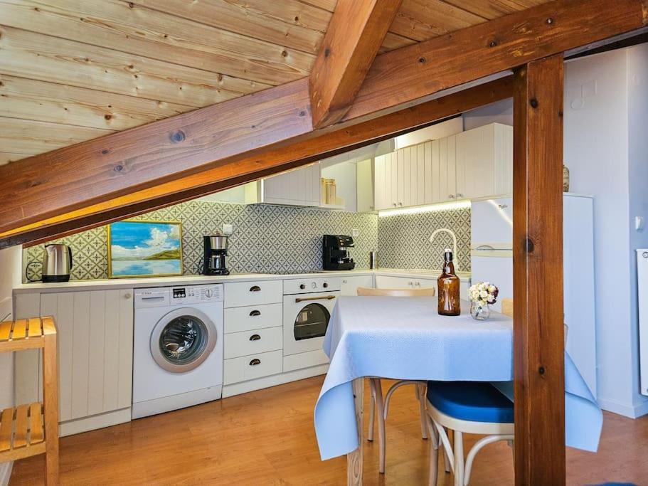 Sunny & Comfy Studio In The Heart Of Preveza Exterior foto